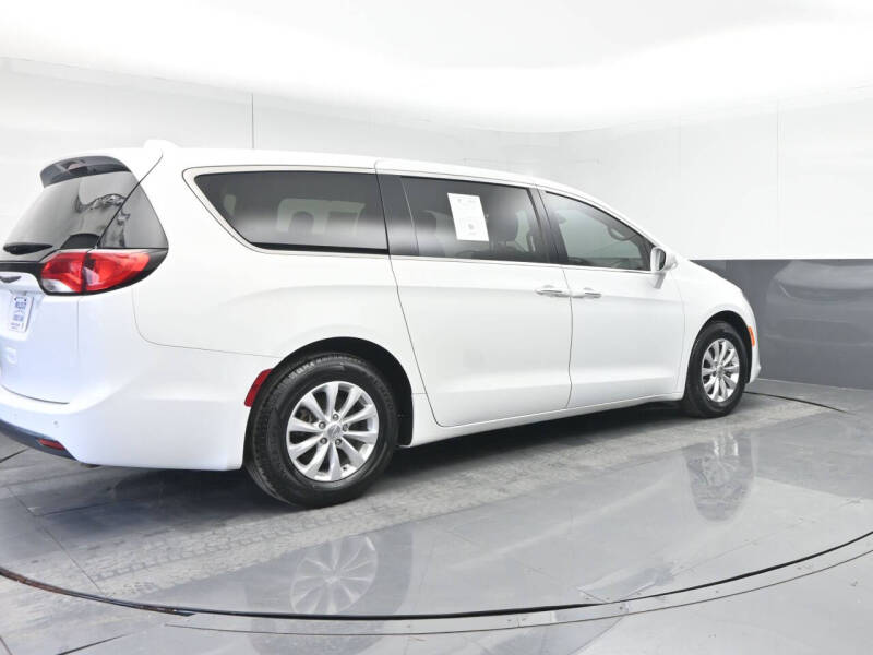 2018 Chrysler Pacifica Touring Plus