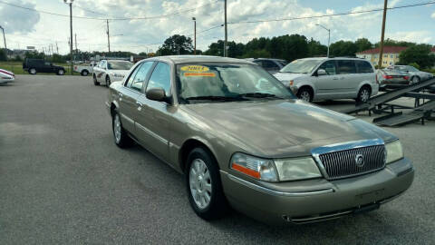 2003 Mercury Grand Marquis for sale at Kelly & Kelly Supermarket of Cars in Fayetteville NC