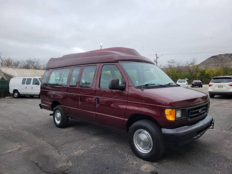 2005 Ford E-Series for sale at Great Lakes AutoSports in Villa Park IL