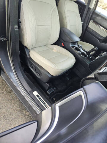 2016 Ford Explorer Platinum