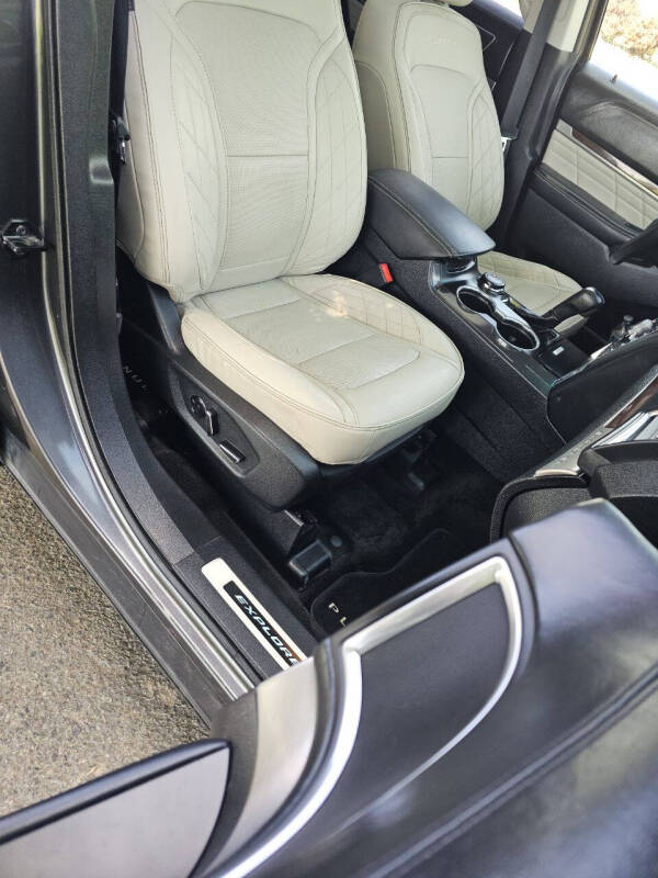 2016 Ford Explorer Platinum