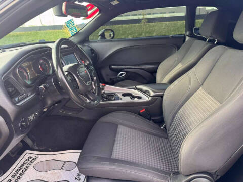 2019 Dodge Challenger SXT