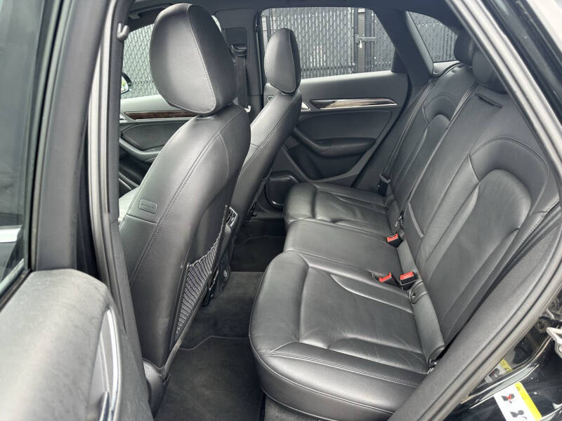 2015 Audi Q3 2.0T quattro Prestige