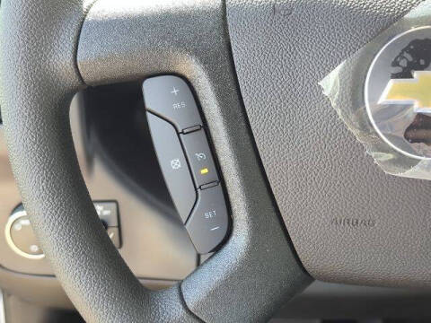 2025 Chevrolet Express 2500