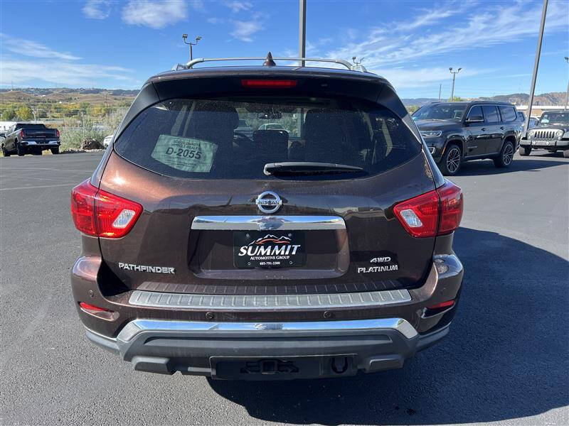 2020 Nissan Pathfinder Platinum