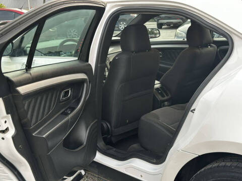 2017 Ford Taurus SEL