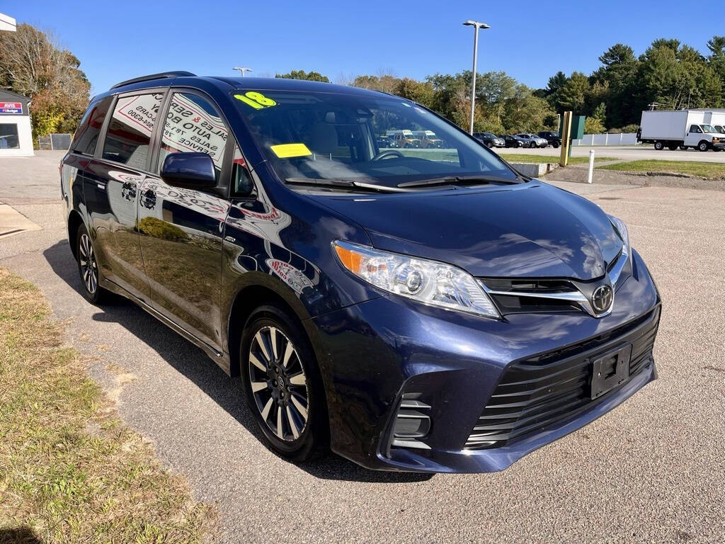 2018 Toyota Sienna for sale at Dave Delaney's Columbia in Hanover, MA