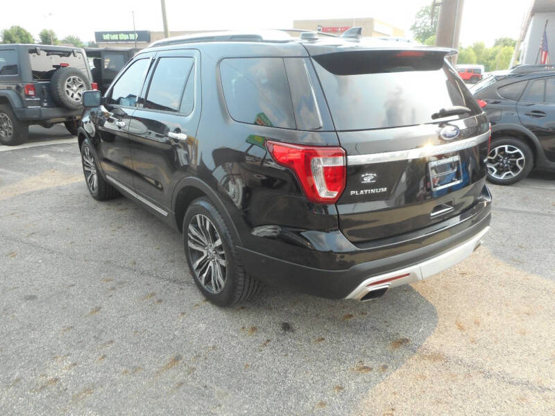 2017 Ford Explorer Platinum