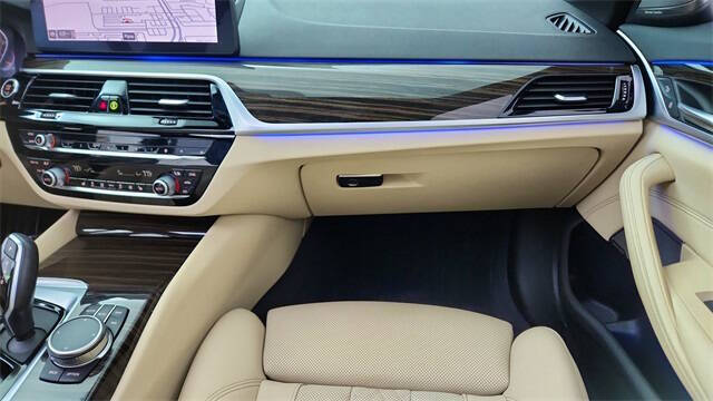 2021 BMW 5 Series 530i