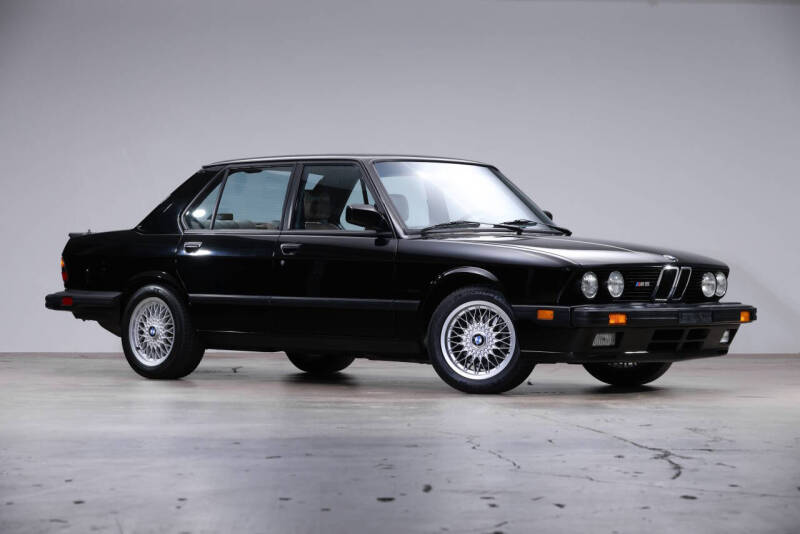 1988 BMW M5