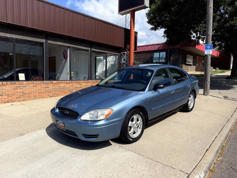 2005 Ford Taurus SE