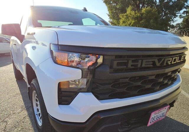 Used 2024 Chevrolet Silverado 1500 Work Truck with VIN 3GCNAAEK6RG352527 for sale in Bloomington, IL