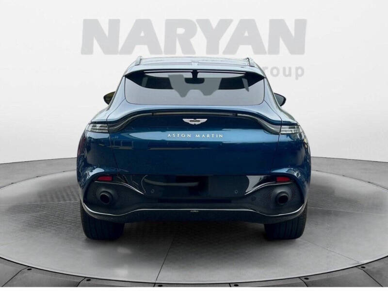 2021 Aston Martin DBX