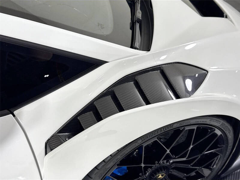 2021 Lamborghini Huracan STO