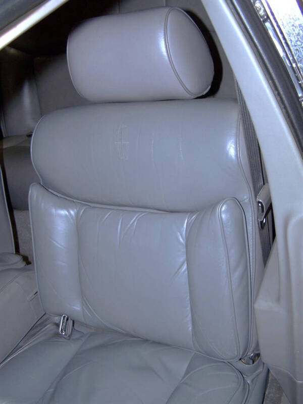 1988 Lincoln Town Car Signature