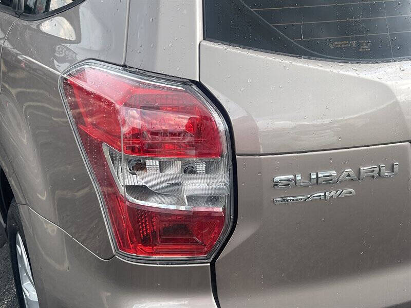 2015 Subaru Forester 2.5i