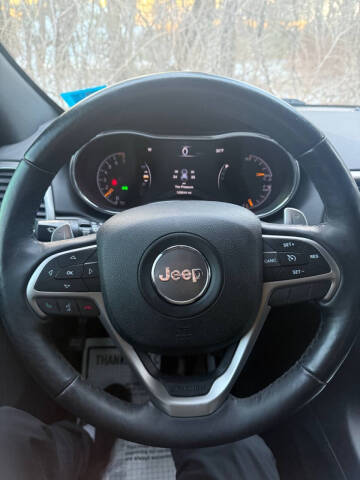 2017 Jeep Grand Cherokee Laredo