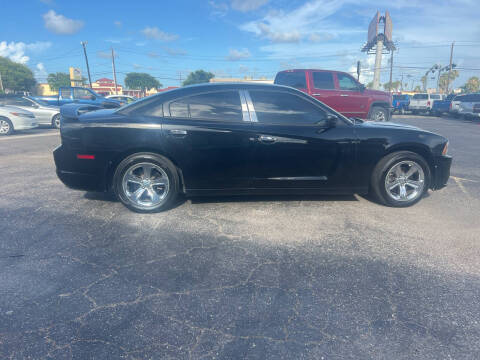 2014 Dodge Charger SXT Plus