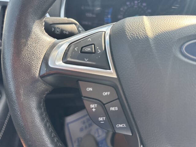 2020 Ford Edge Titanium