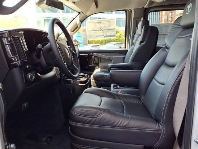 2026 Chevrolet Express 2500