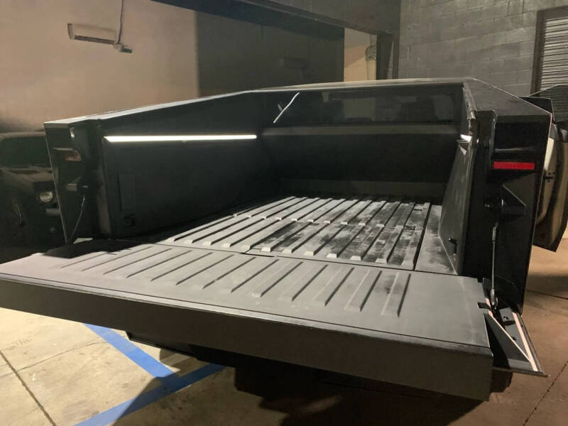 2024 Tesla Cybertruck