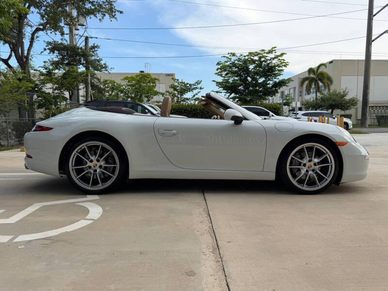 2015 Porsche 911 Carrera