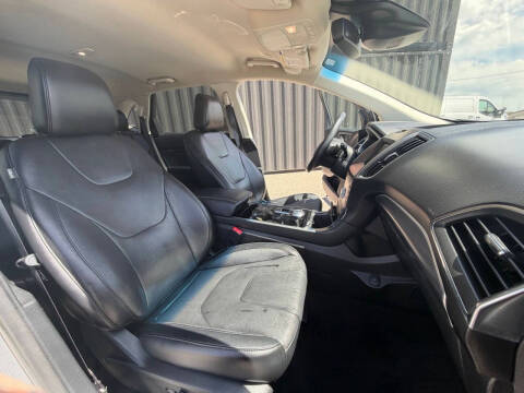2020 Ford Edge Titanium