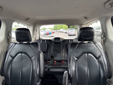 2018 Chrysler Pacifica Touring L Plus