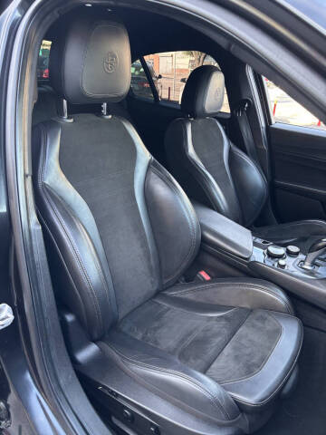 2017 Alfa Romeo Giulia Quadrifoglio