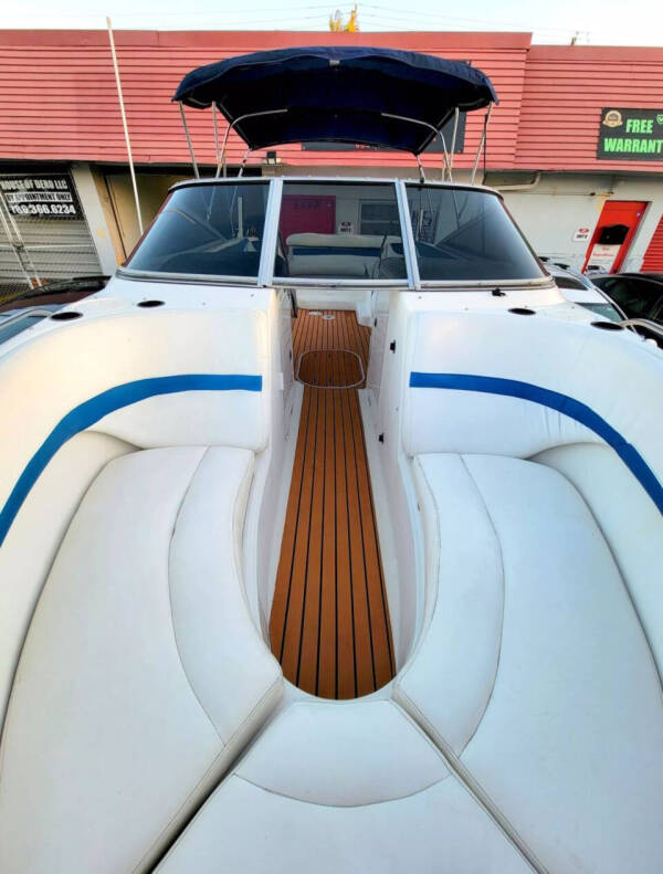 2002 Four Winns Horizon 260