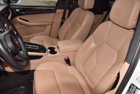 2023 Porsche Macan S