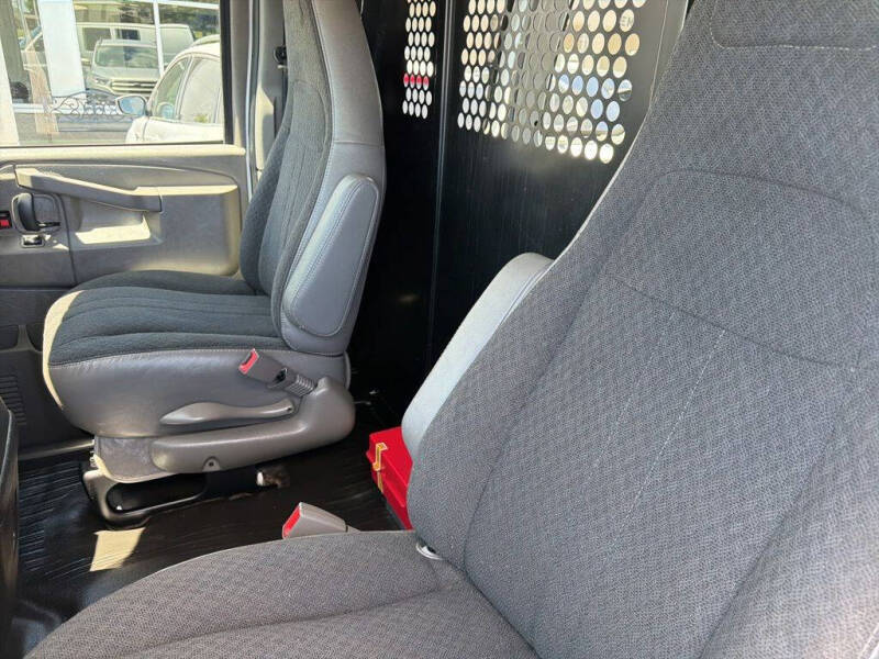 2024 GMC Savana 2500