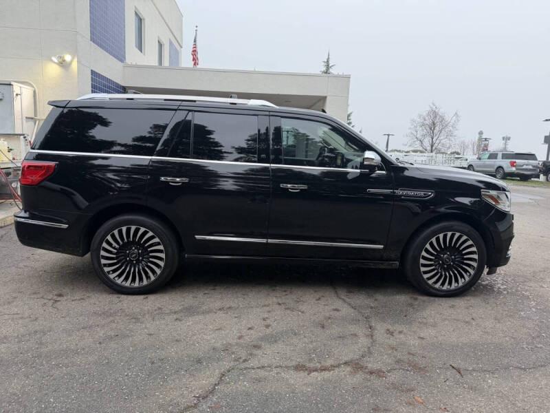 2019 Lincoln Navigator Black Label