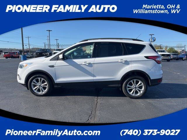 Used 2018 Ford Escape SE with VIN 1FMCU9GDXJUA95820 for sale in Williamstown, WV