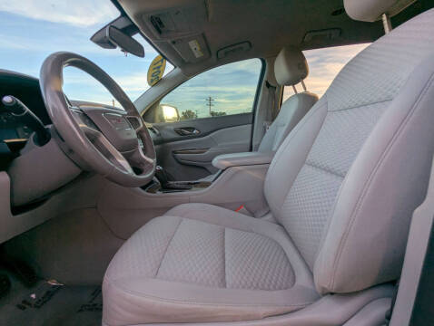 2017 GMC Acadia SLE-1