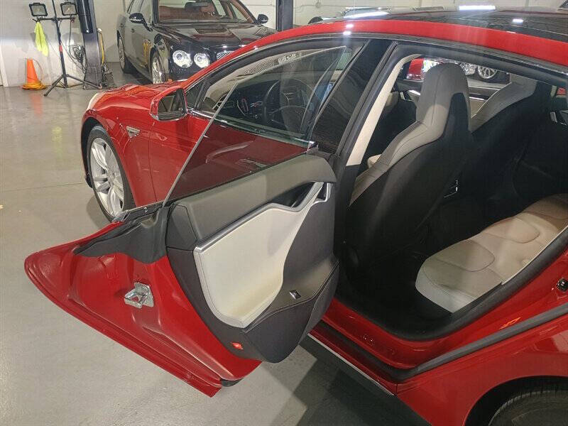 2016 Tesla Model S 70