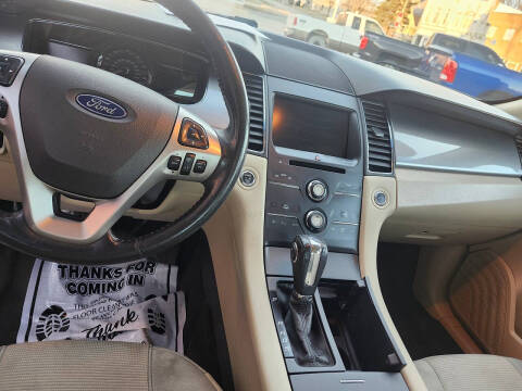 2015 Ford Taurus SEL