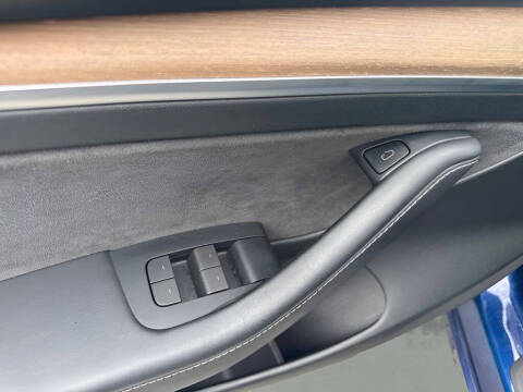 2023 Tesla Model 3 Performance
