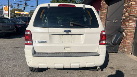 2010 Ford Escape XLS