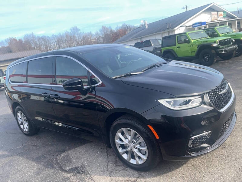 2026 Chrysler Pacifica Select