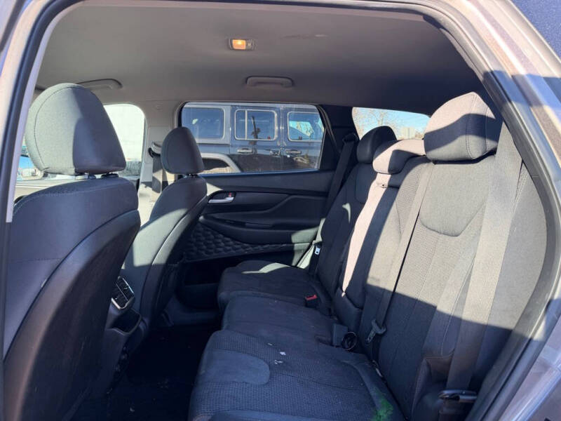 2019 Hyundai Santa Fe SE 2.4L