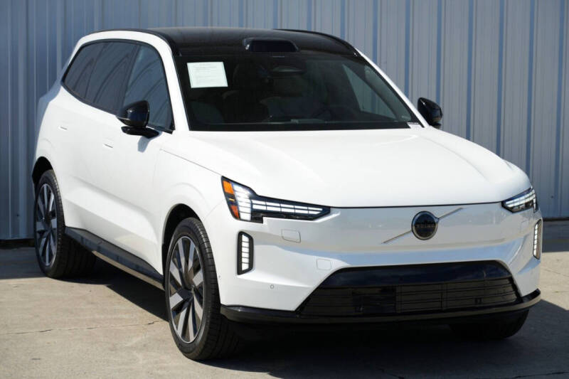 2025 Volvo EX90 Twin Performance Plus 7P