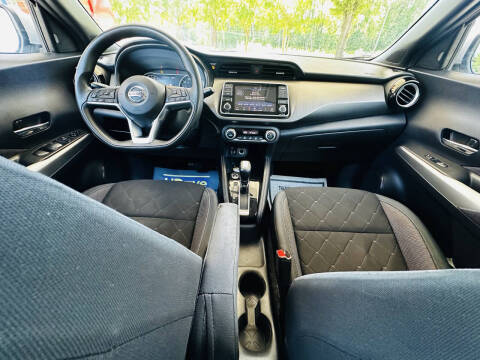 2019 Nissan Kicks SV