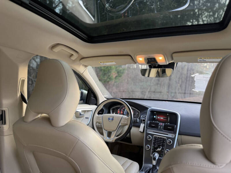 2015 Volvo XC60 T6 Drive-E