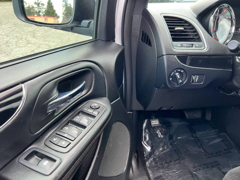 2019 Dodge Grand Caravan SE 35th Anniversary Edition