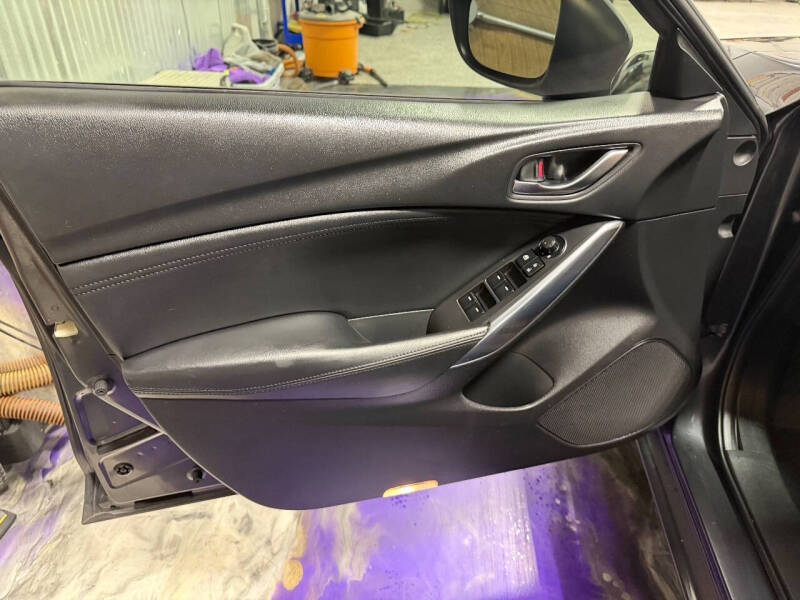 2015 Mazda MAZDA6 i Touring