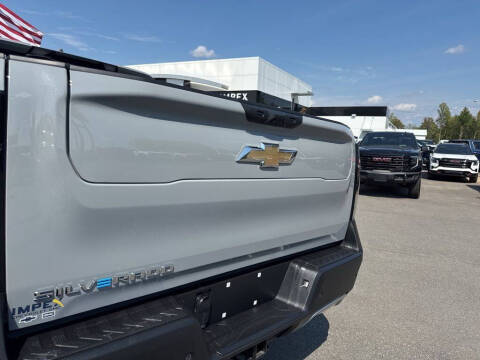 2025 Chevrolet Silverado EV LT