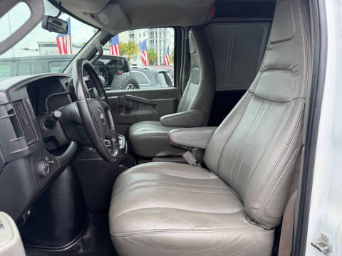 2021 Chevrolet Express 2500