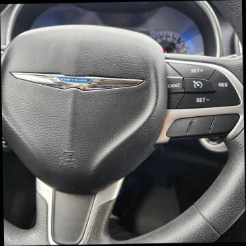 2015 Chrysler 200 LX