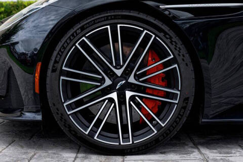 2024 Aston Martin DB12 V8